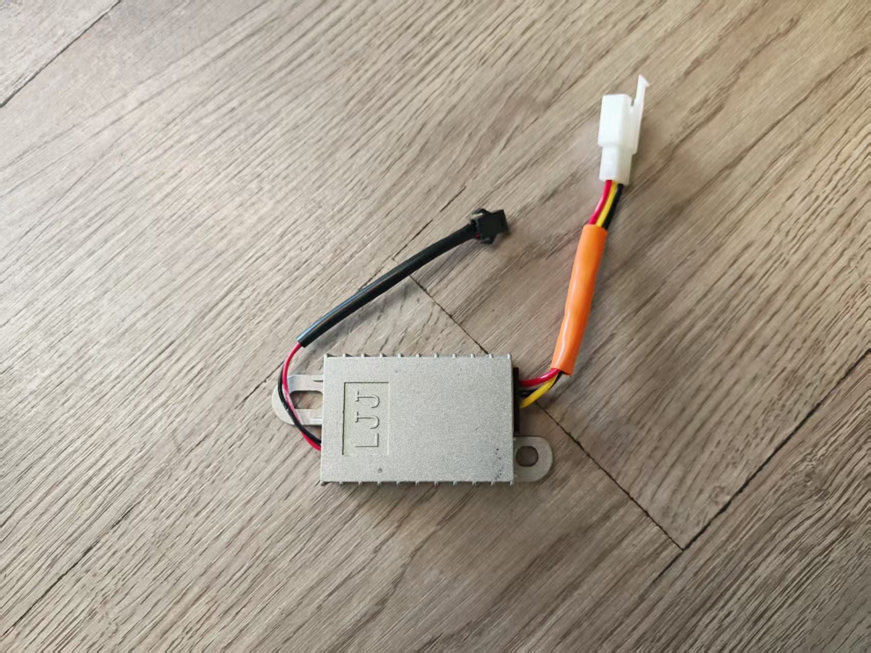 1333 DC converter 48-84v waterproof lion G1 - Image 1